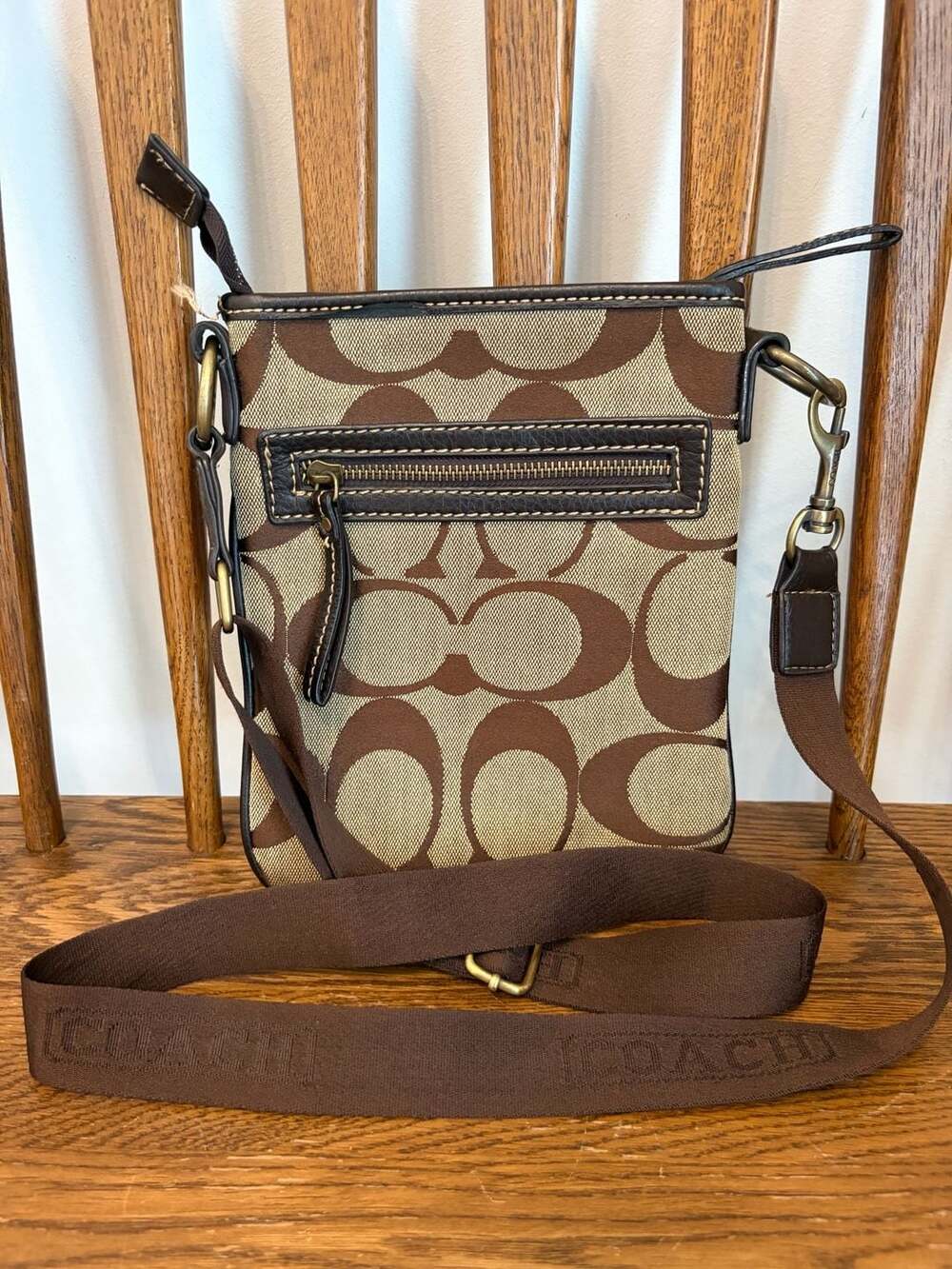 Coach Signature C Brown Canvas Leather Crossbody Swingpack Bag